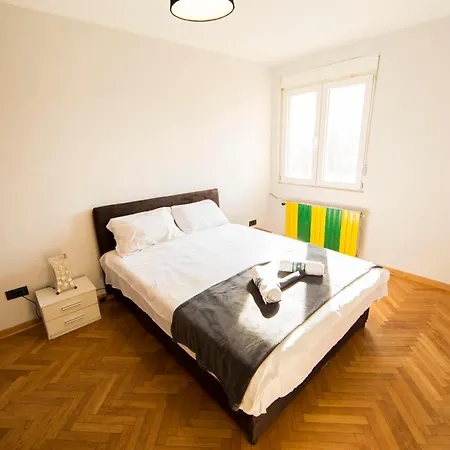 Ahoy Luxury Apartment